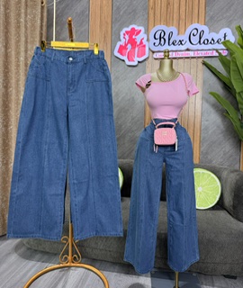 Blue non-stretchy jeans