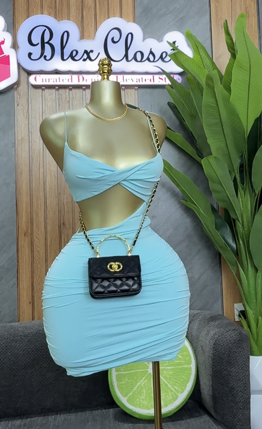 Stretchy gown 