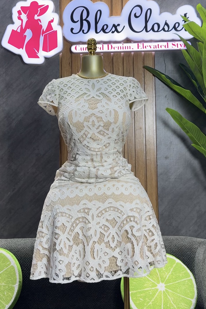 Non stretchy gown 